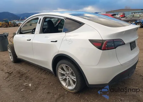 2023 Tesla Model Y Awd/Long Range Dual Motor All-Wheel Drive из США, поврежденный, VIN 7SAYGDEE8PA145633